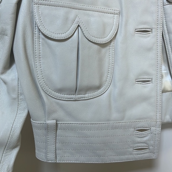 Taiwanese designer: Isabelle Wen - Picture 4 of 10